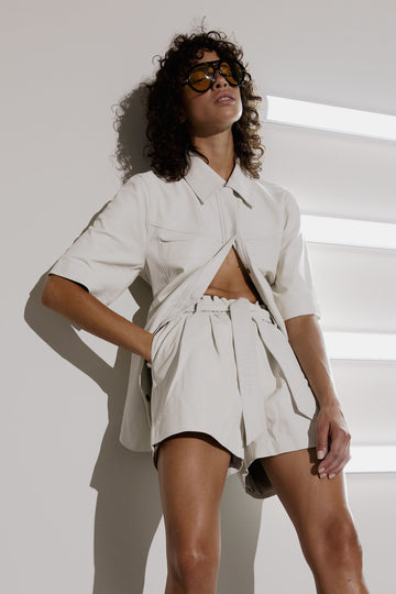 CMROYAL - LÆDERSHORTS I BEIGE