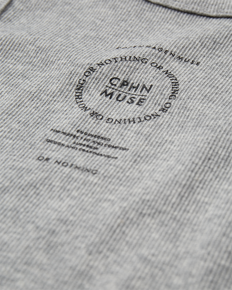 CMSIV - VENDBAR LOGO TOP I GRÅ