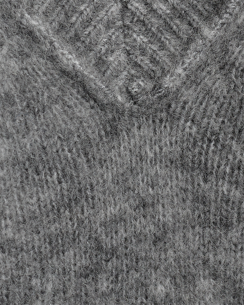 CMIBRA - FINSTRIKKET PULLOVER I GRÅ