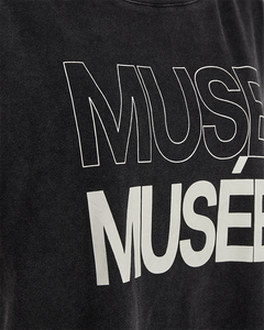 CMMUSE - LOGO TEE I GRÅ