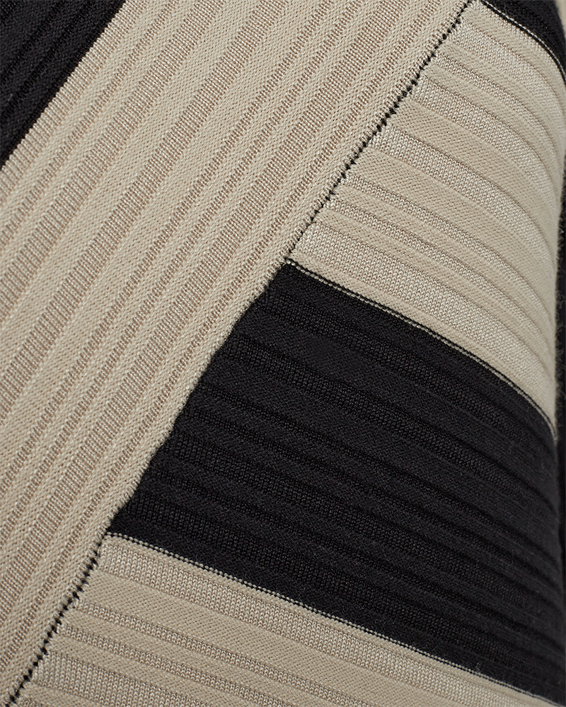 CMFORUM - MAXIKJOLE MED STRIBER I SORT OG BEIGE