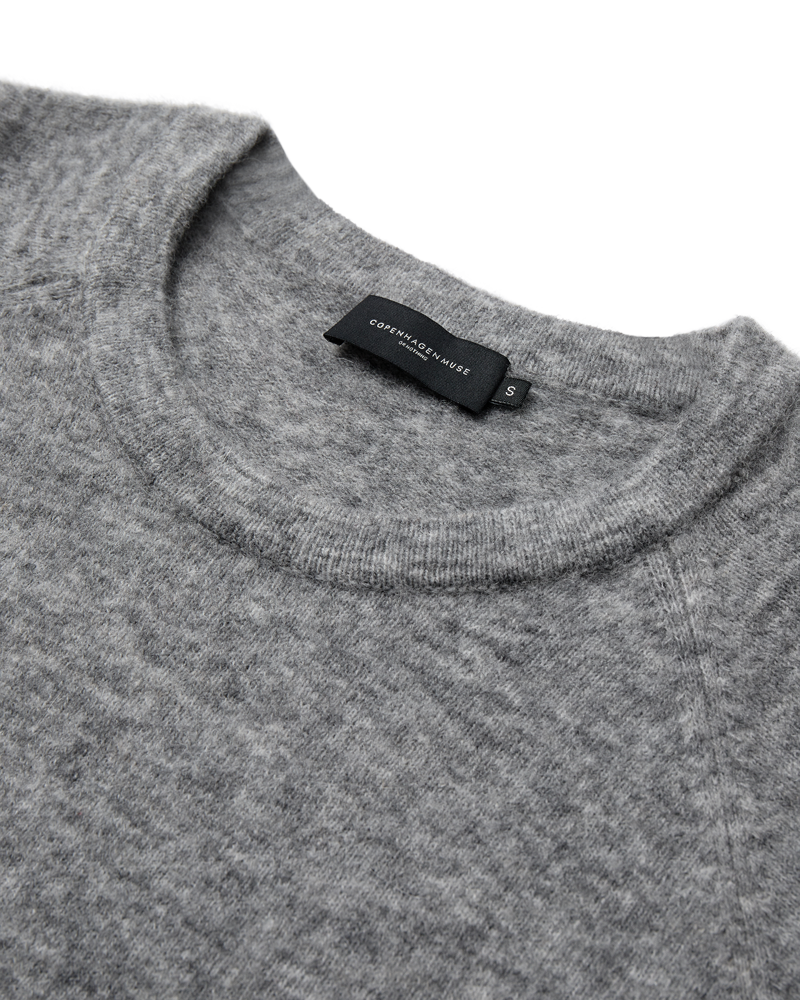 CMIBRA-RAGLAN-PULLOVER I GRÅ