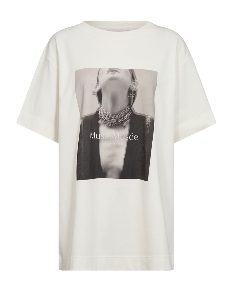 CMMUSE - LANG T-SHIRT MED PRINT I RÅHVID