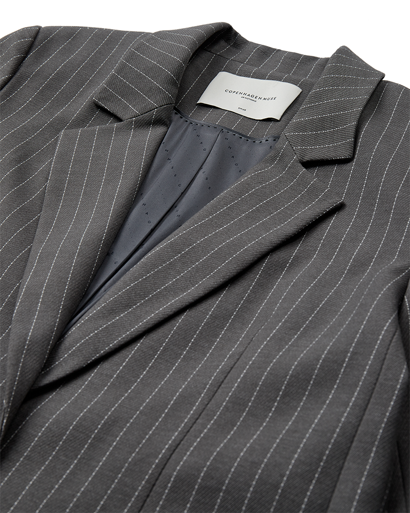 CMTAILOR - BLAZER I GRÅ