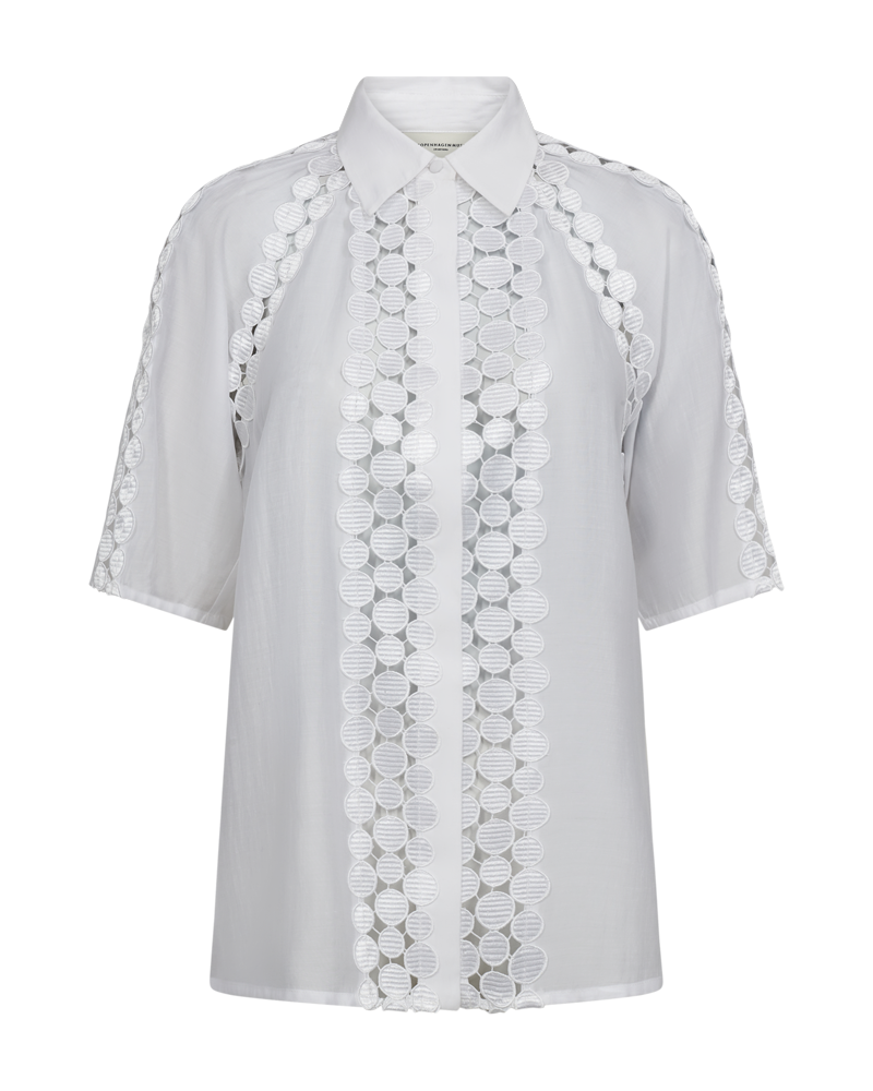 CMMOLLY - SKJORTE MED CUT-AND-SEW BLONDER I HVID